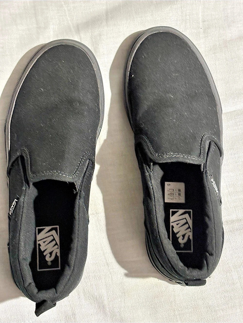 Vans Kids Classic Slip-On Black canvas Sneakers Size 4.0 youth